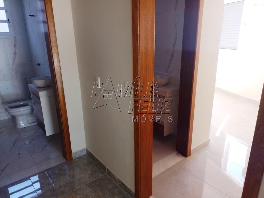 Casa com 4 quartos e 220 m² em Vila Caiçara, Praia Grande