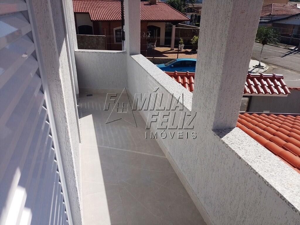 Casa com 4 quartos e 220 m² em Vila Caiçara, Praia Grande