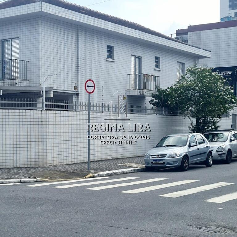Casa com 6 quartos e 240 m² em Vila Guilhermina, Praia Grande