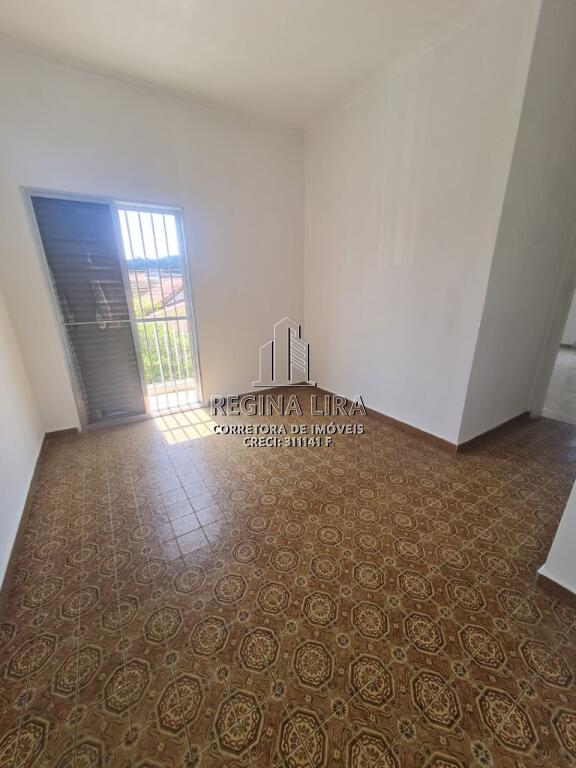 Casa com 6 quartos e 240 m² em Vila Guilhermina, Praia Grande