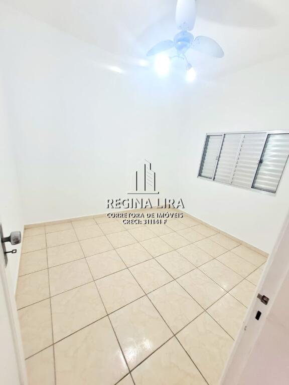 Casa com 6 quartos e 240 m² em Vila Guilhermina, Praia Grande