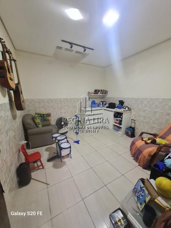 Casa com 3 quartos e 132 m² em Vila Guilhermina, Praia Grande