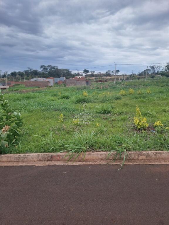 Terreno com 250 m² em Centro, Orlândia