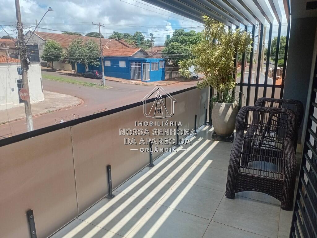 Casa com 3 quartos e 234 m² em Centro, Orlândia