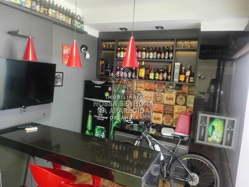 Casa com 3 quartos e 234 m² em Centro, Orlândia