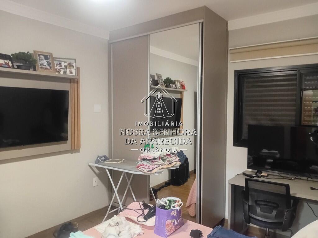 Casa com 3 quartos e 234 m² em Centro, Orlândia
