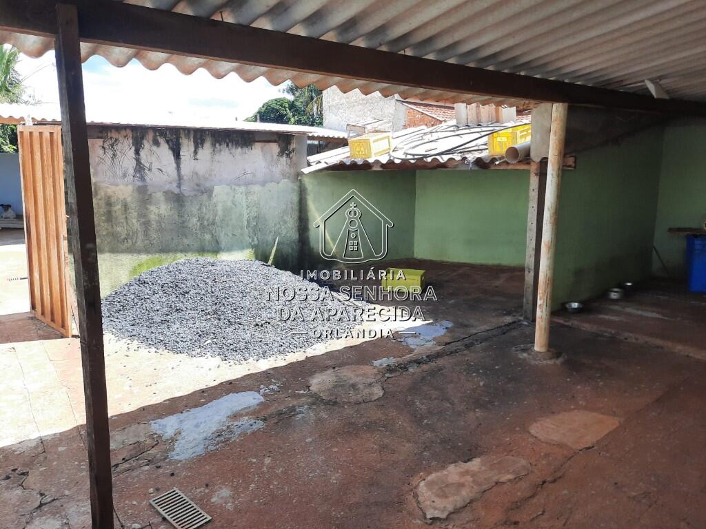 Casa com 2 quartos e 360 m² em Centro, Orlândia