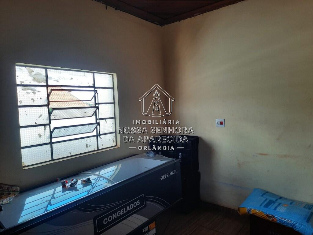 Casa com 2 quartos e 360 m² em Centro, Orlândia