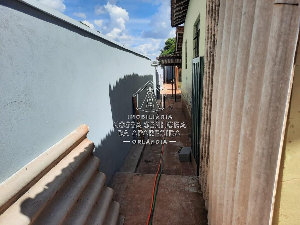 Casa com 2 quartos e 360 m² em Centro, Orlândia