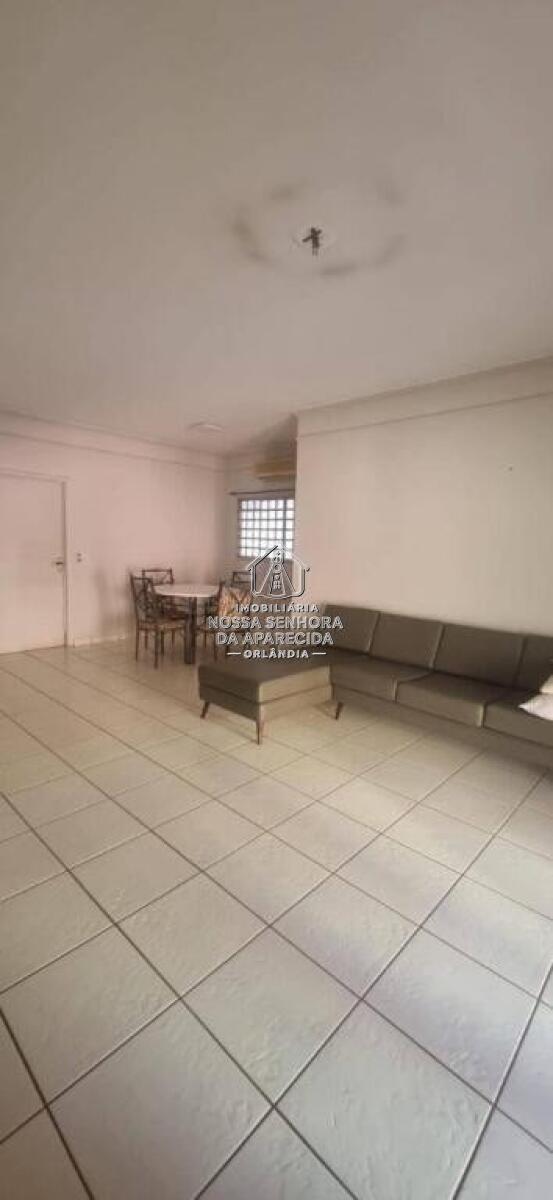Casa com 4 quartos e 300 m² em Centro, Orlândia