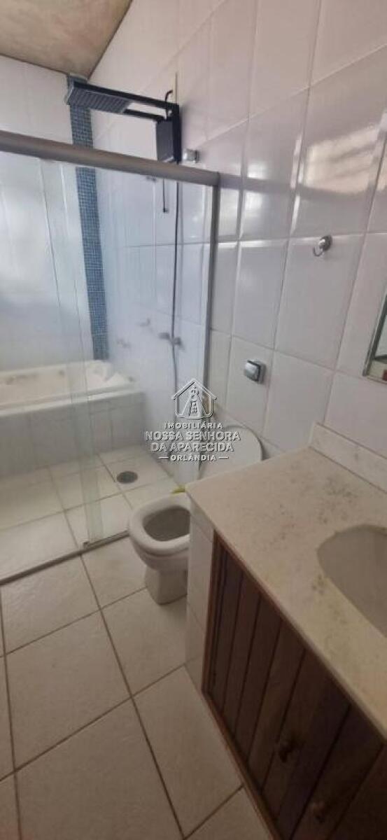 Casa com 4 quartos e 300 m² em Centro, Orlândia