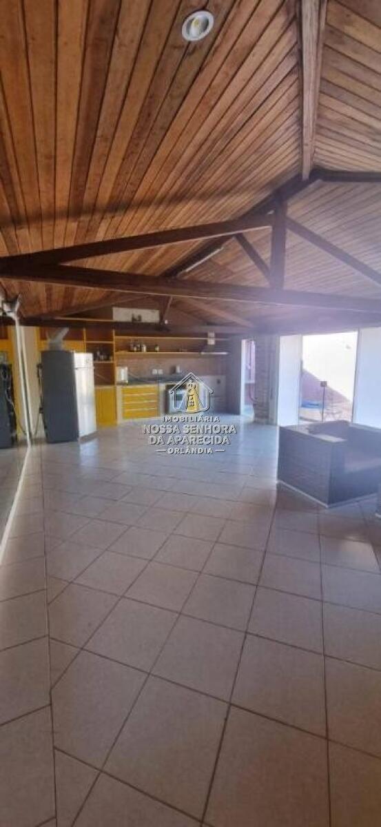 Casa com 4 quartos e 300 m² em Centro, Orlândia