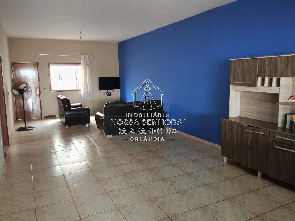 Casa com 2 quartos e 500 m² em Centro, Orlândia