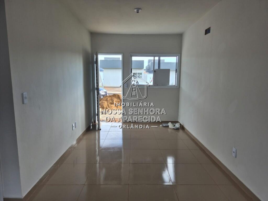 Casa com 2 quartos e 180 m² em Centro, Orlândia