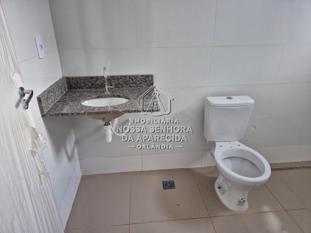 Casa com 2 quartos e 180 m² em Centro, Orlândia