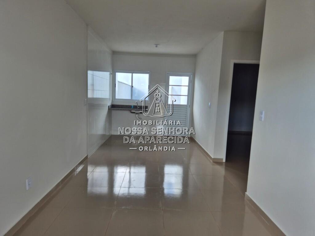 Casa com 2 quartos e 180 m² em Centro, Orlândia