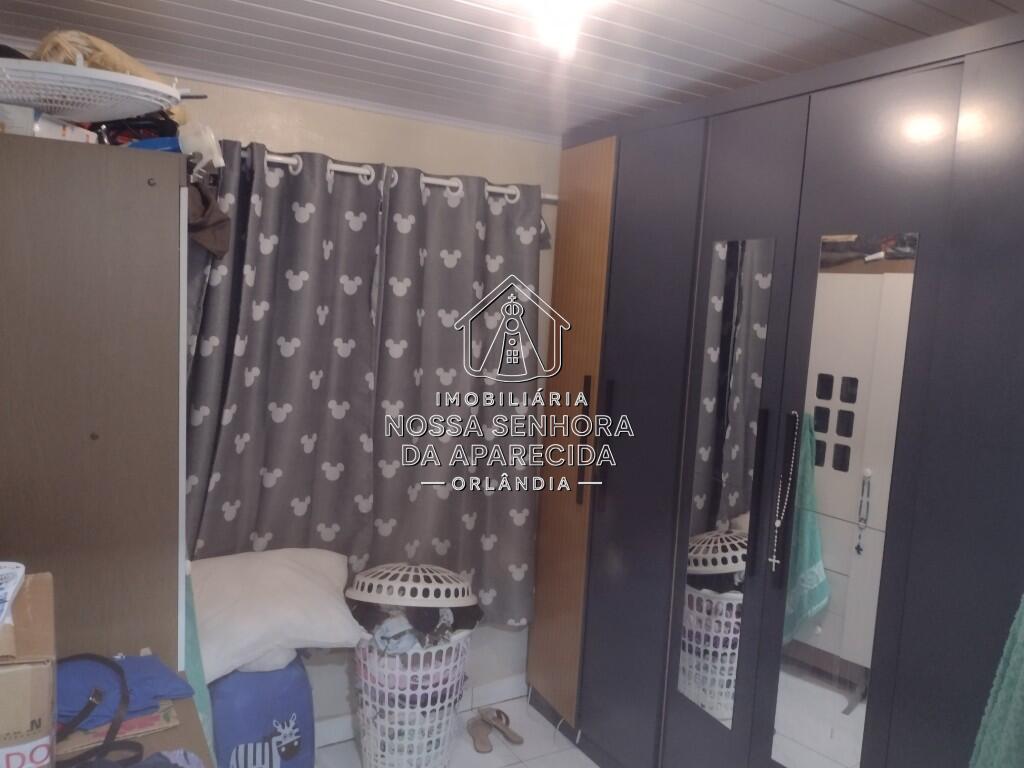 Casa com 4 quartos e 180 m² em Centro, Orlândia