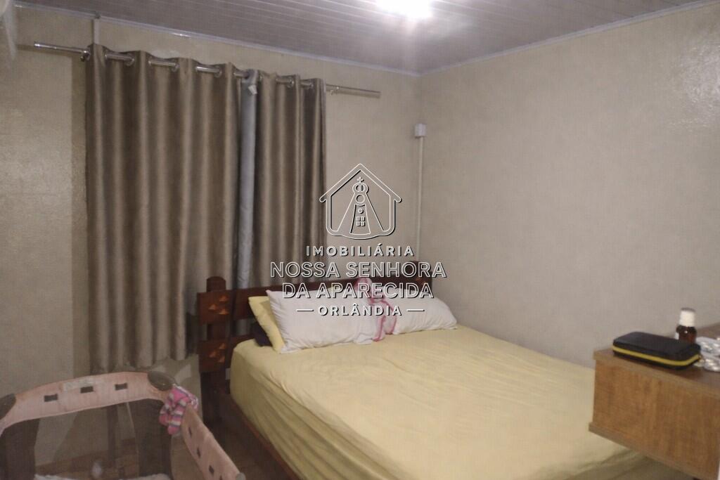Casa com 4 quartos e 180 m² em Centro, Orlândia