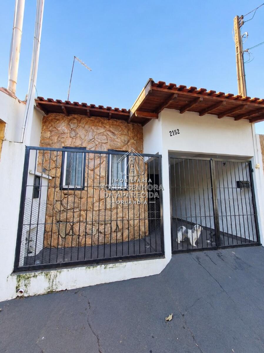 Casa com 2 quartos e 110 m² em Centro, Orlândia