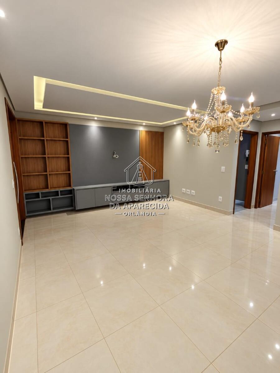 Casa com 2 quartos e 200 m² em Centro, Orlândia