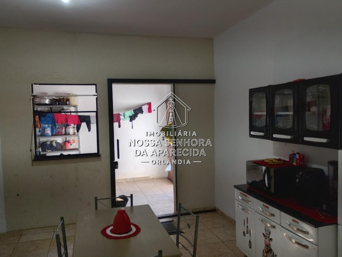 Casa com 2 quartos e 220 m² em Centro, Orlândia