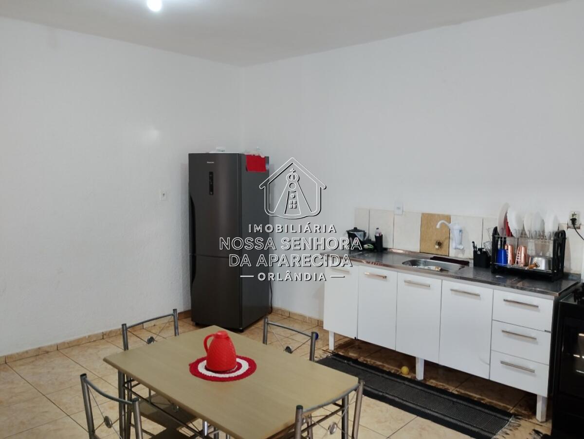 Casa com 2 quartos e 220 m² em Centro, Orlândia