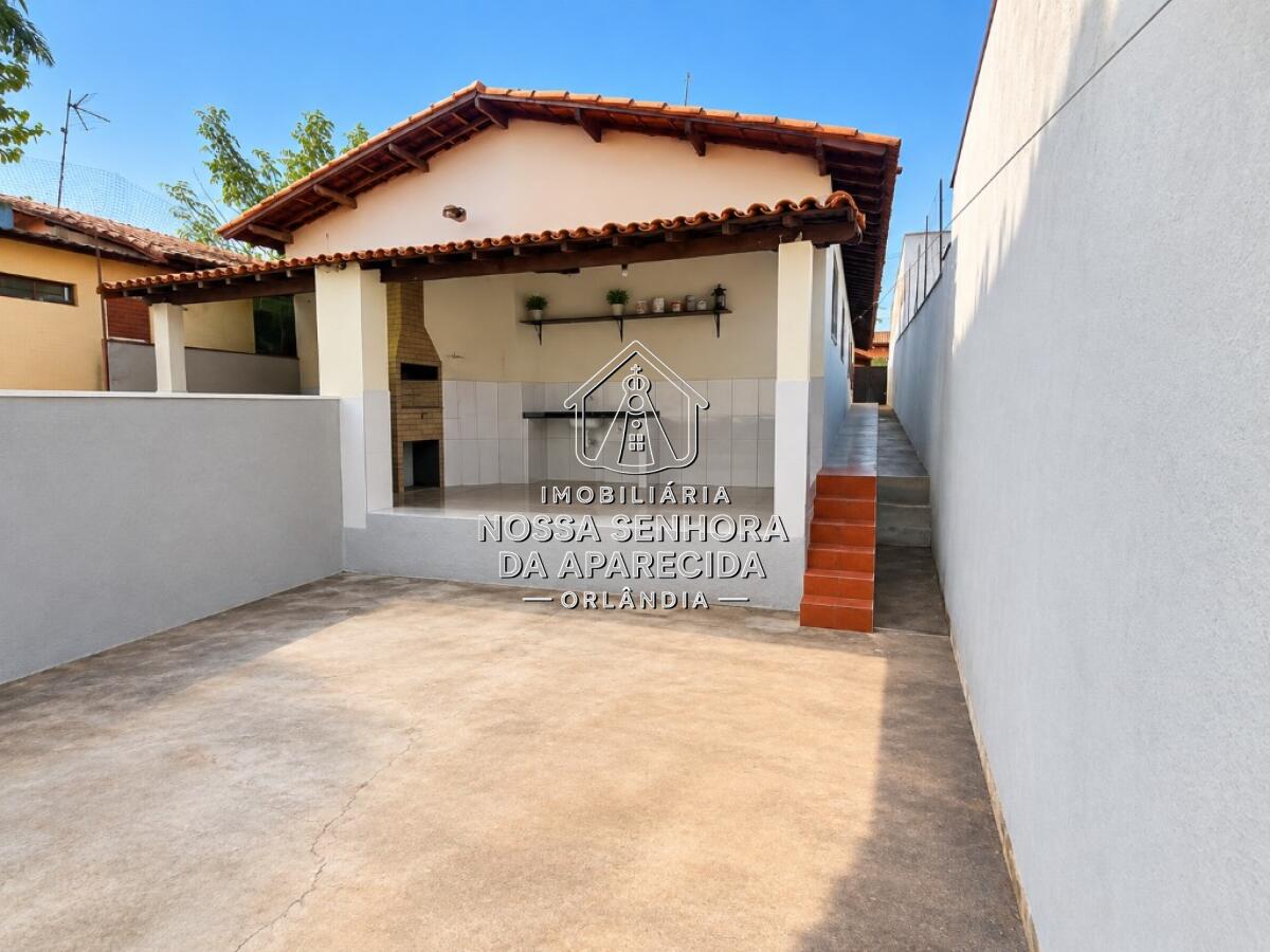 Casa com 3 quartos e 160 m² em Centro, Orlândia