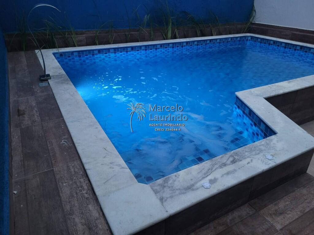 Casa com 2 quartos e 68 m² em Itaóca, Mongaguá