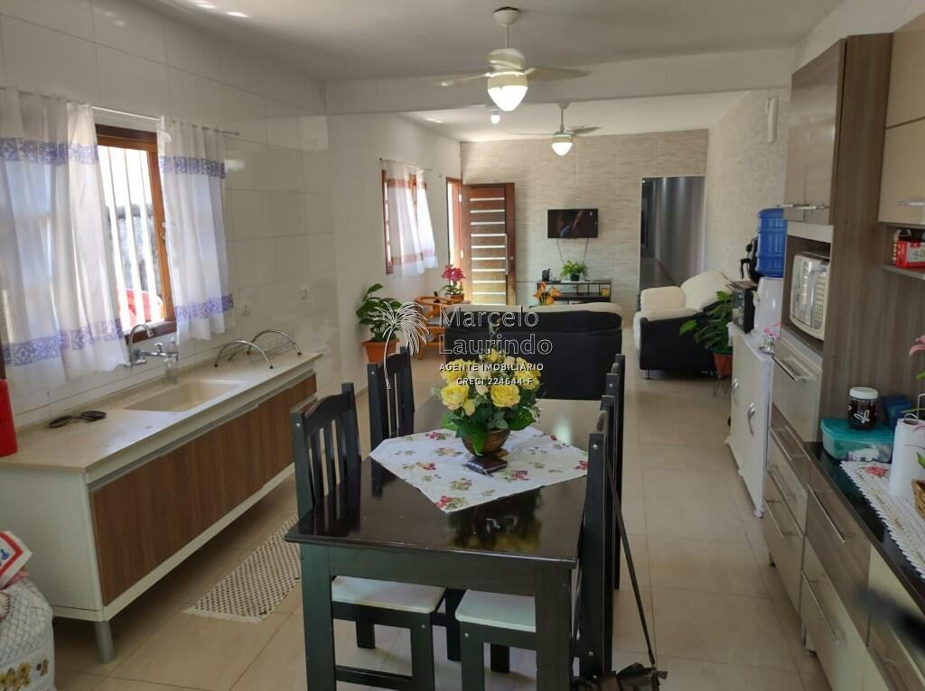 Casa com 4 quartos e 98 m² em Itaóca, Mongaguá
