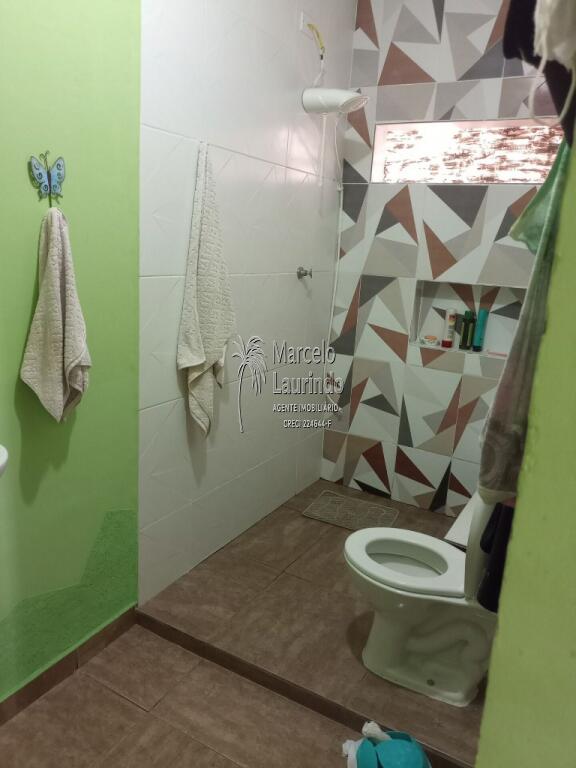Casa com 6 quartos e 157 m² em Itaóca, Mongaguá