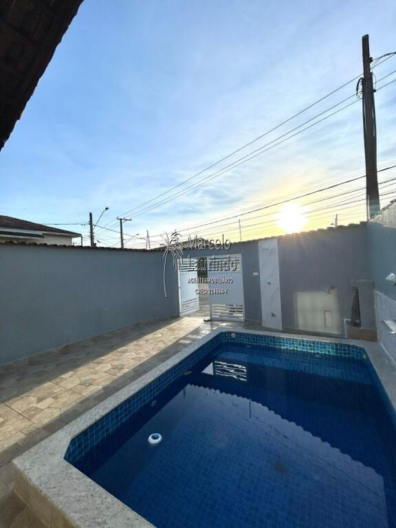 Casa com 3 quartos e 104 m² em Itaóca, Mongaguá