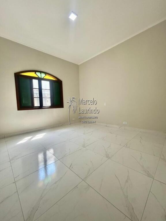 Casa com 3 quartos e 104 m² em Itaóca, Mongaguá