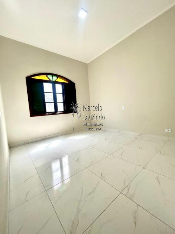 Casa com 3 quartos e 104 m² em Itaóca, Mongaguá