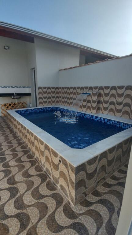 Casa com 2 quartos e 69 m² em Itaóca, Mongaguá