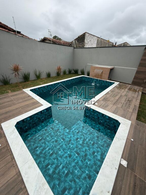 Casa com 3 quartos e 118 m² em Real, Praia Grande