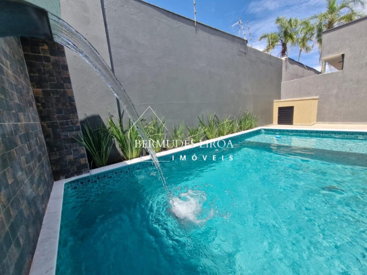 Casa com 2 quartos e 62 m² em Centro, Mongaguá