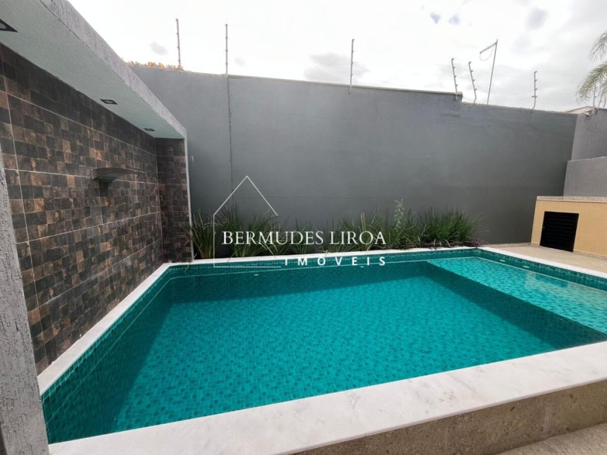 Casa com 2 quartos e 62 m² em Centro, Mongaguá