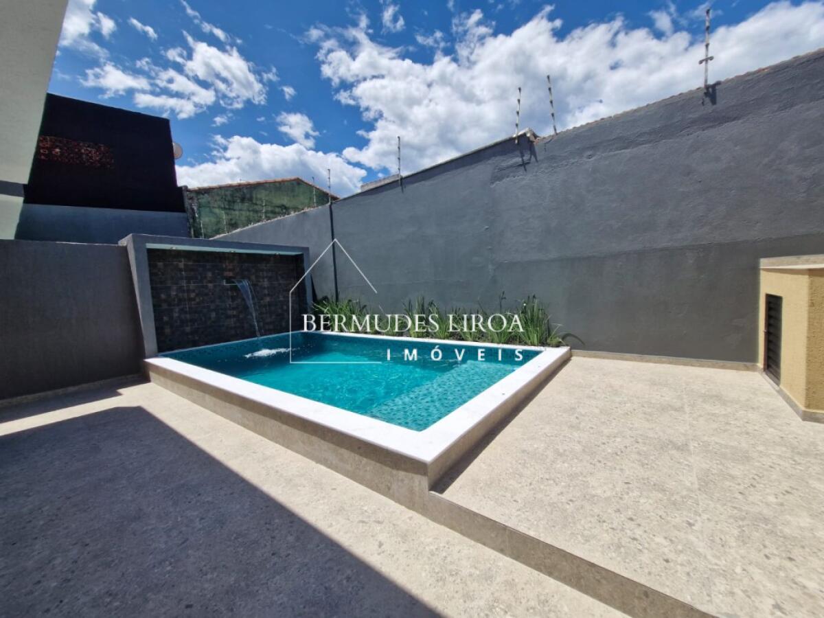 Casa com 2 quartos e 62 m² em Centro, Mongaguá