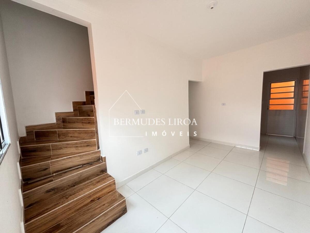 Casa com 2 quartos e 50 m² em Centro, Mongaguá