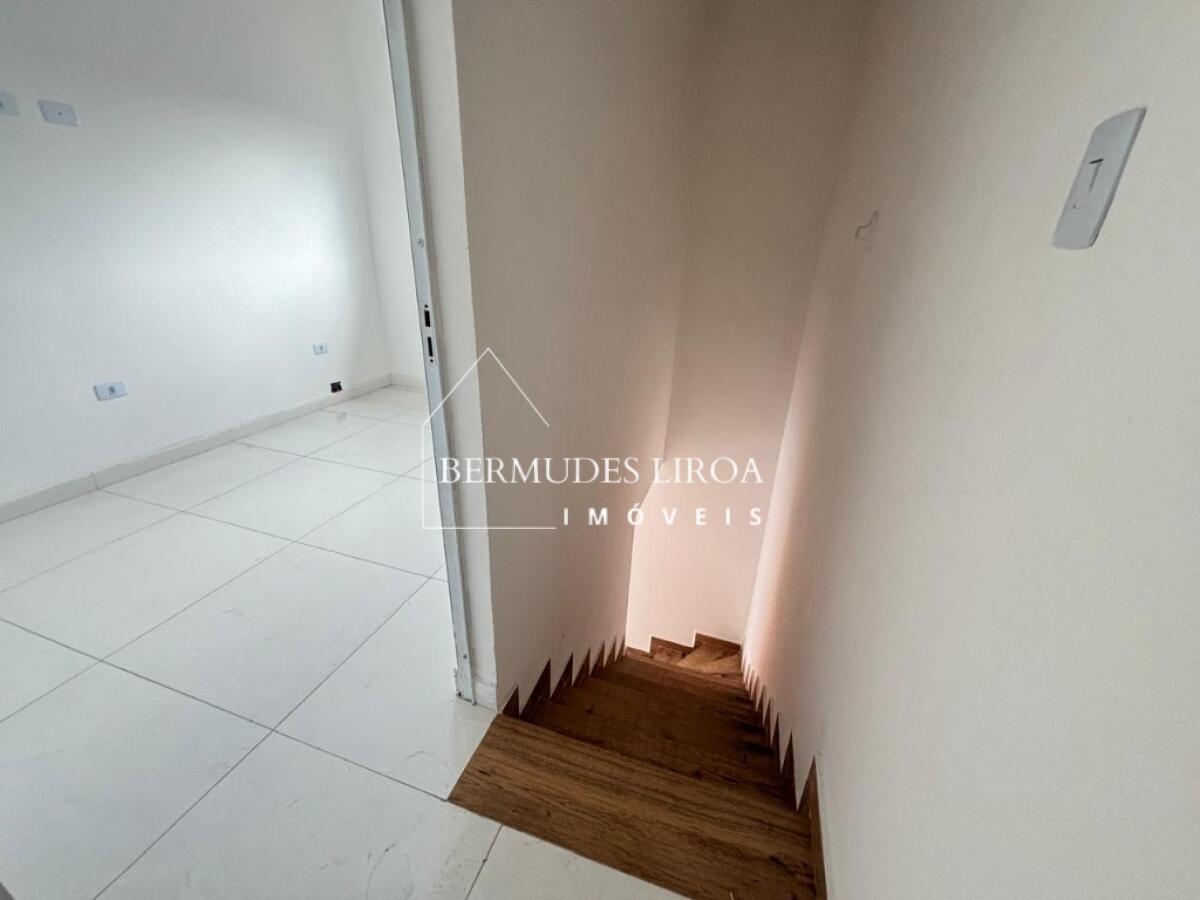 Casa com 2 quartos e 50 m² em Centro, Mongaguá