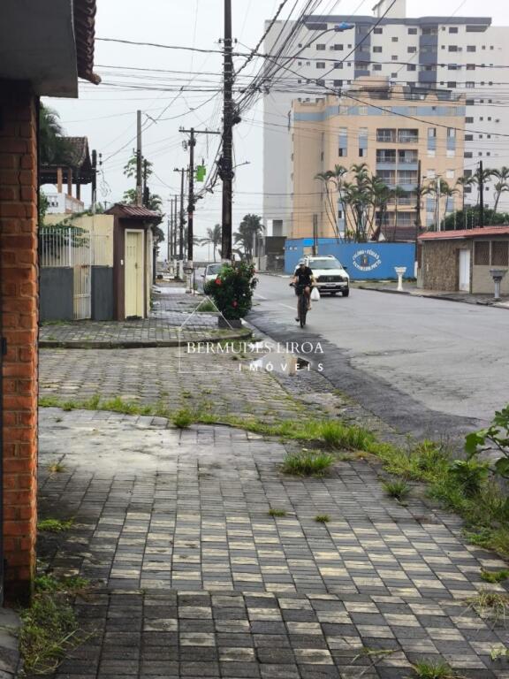 Casa com 2 quartos e 95 m² em Centro, Mongaguá