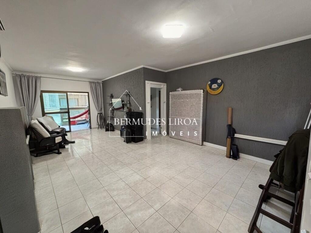 Apartamento com 3 quartos e 90 m² em Centro, Mongaguá