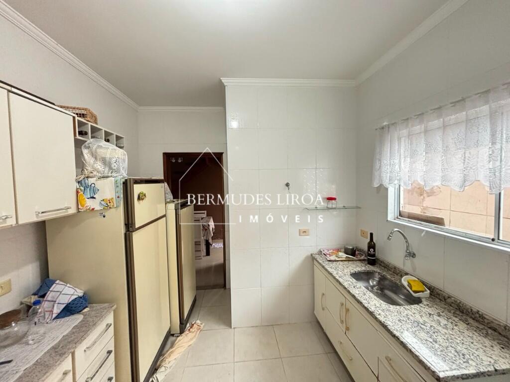 Casa com 3 quartos e 110 m² em Centro, Mongaguá