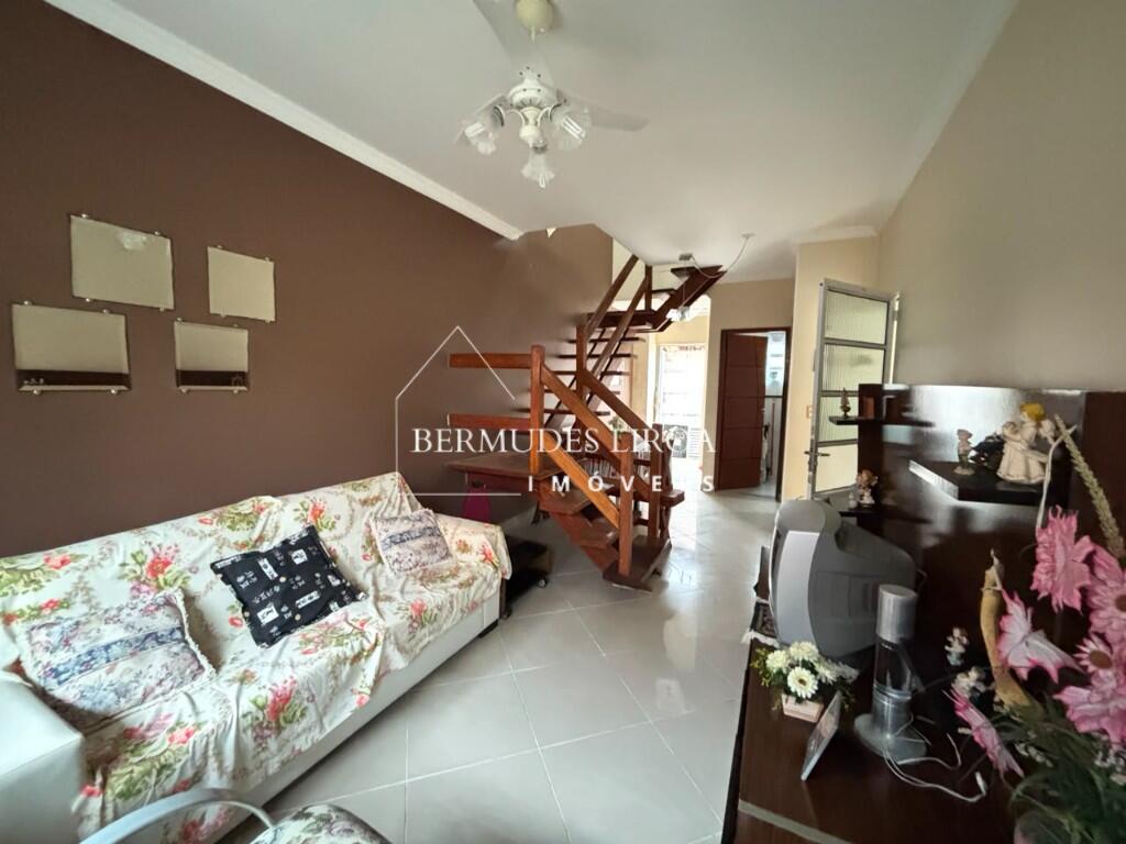 Casa com 3 quartos e 110 m² em Centro, Mongaguá