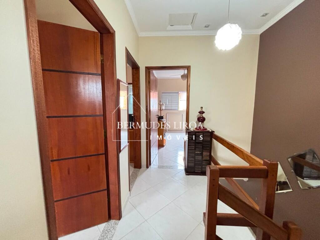 Casa com 3 quartos e 110 m² em Centro, Mongaguá