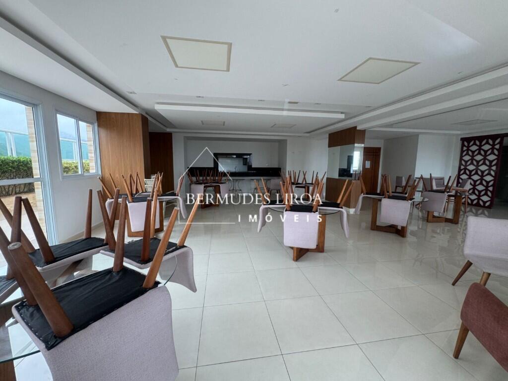 Apartamento com 2 quartos e 82 m² em Centro, Mongaguá