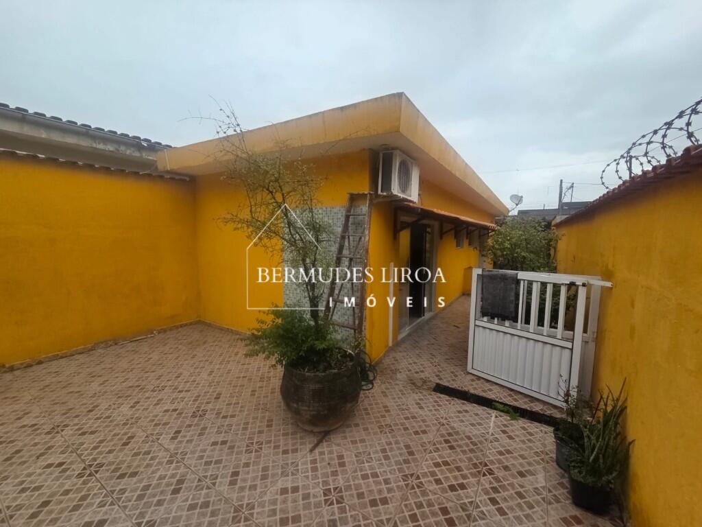 Casa com 1 quarto e 185 m² em Centro, Mongaguá