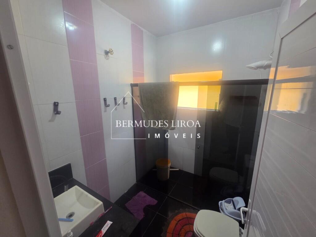 Casa com 1 quarto e 185 m² em Centro, Mongaguá