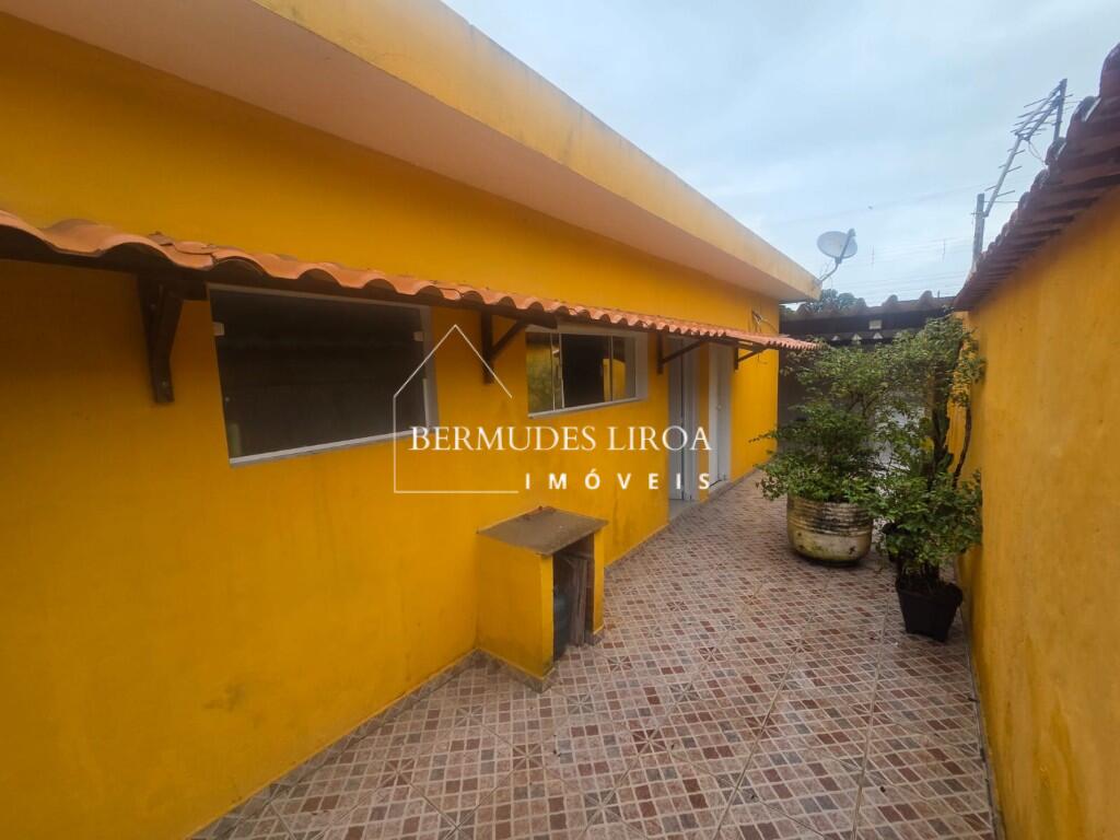 Casa com 1 quarto e 185 m² em Centro, Mongaguá