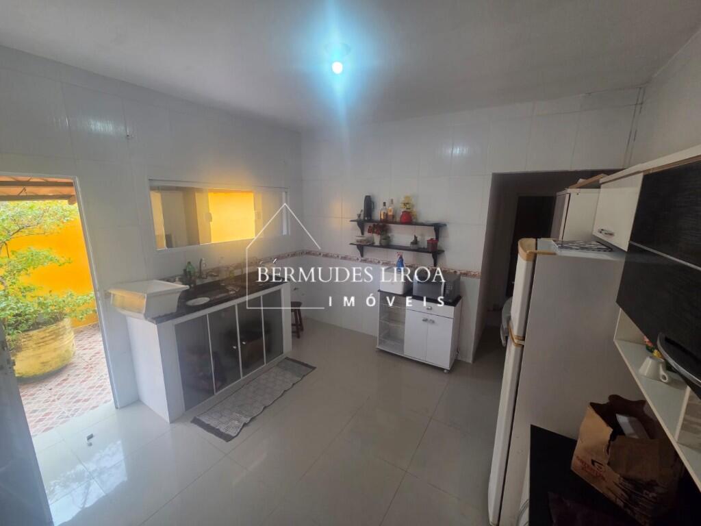 Casa com 1 quarto e 185 m² em Centro, Mongaguá
